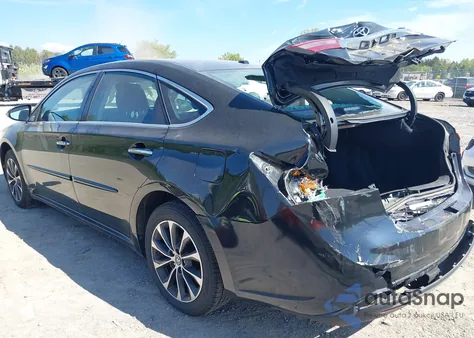 2018 Toyota Avalon Xle z USA, uszkodzony, nr VIN 4T1BK1EB6JU266700